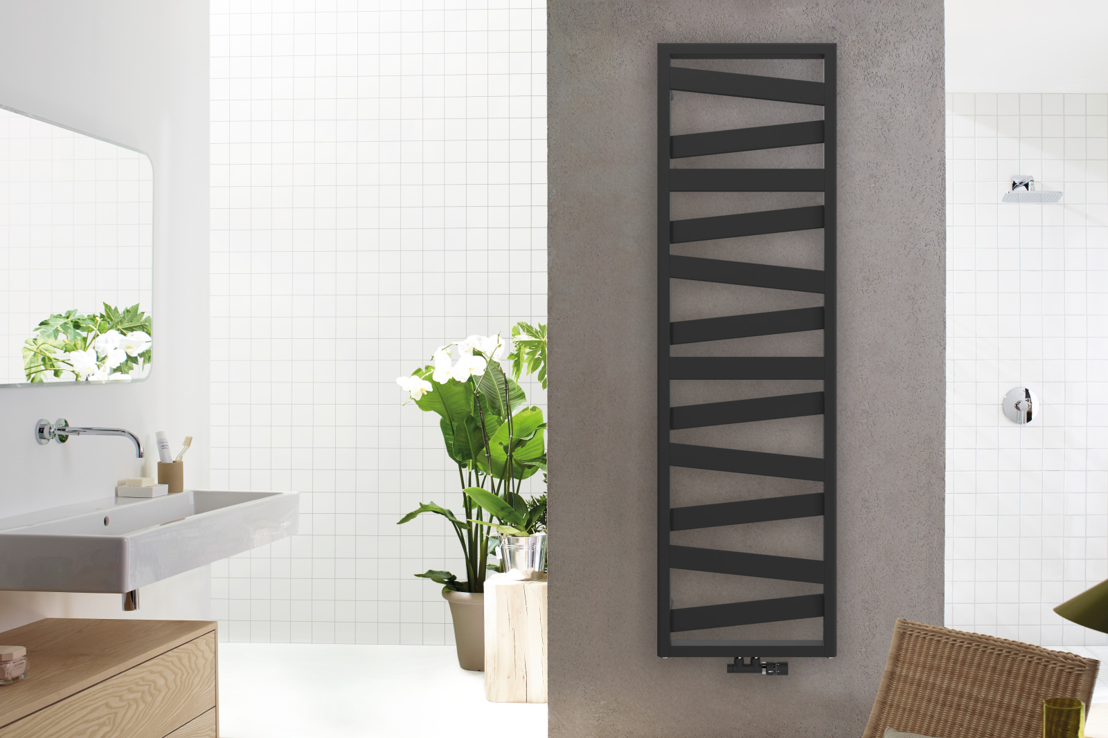 Zehnder_RAD_Ribbon-HY_180-055_BlackMatt_bathroom-withChair Rendering Zehnder Ribbon Decorative radiator Front view